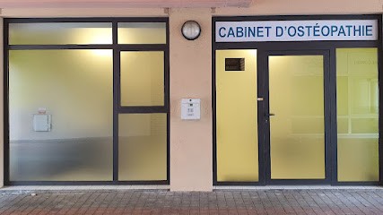 Roselen GENEVIÈVE, Ostéopathe à Nogent-le-Rotrou