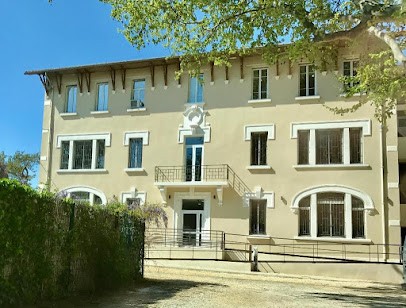 Alexia Lorino Ostéopathe D.O, Ostéopathe à Sorgues