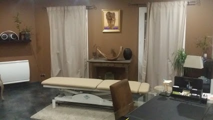 Cécile SARR Ostéopathe, Ostéopathe à Champigny Sur Marne