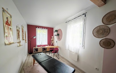 Alicia Mroueh — Cabinet d'ostéopathie pour tous à Lieusaint, Ostéopathe à Lieusaint