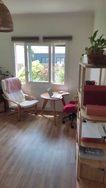 Aurélien Simonneau - Ostéopathe, Praticien En étiomédecine, Ostéopathe à Vertou