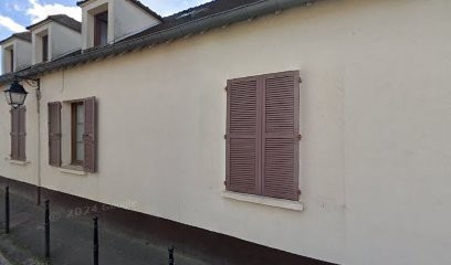 Thomas Cousin, Kiné-ostéopathe, Ostéopathe à Servon