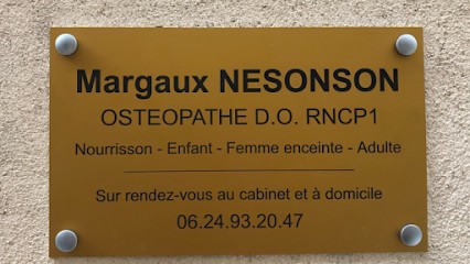 Margaux NESONSON Ostéopathe D.O., Ostéopathe à Signes