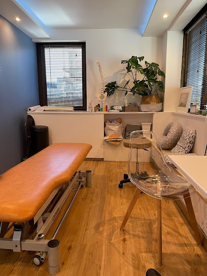 Charlotte BERGEROT PALLISCO, Ostéopathe à Suresnes