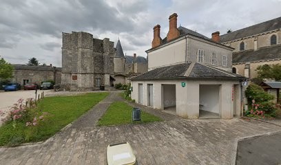 Lorenna Yong, Ostéopathe à Huisseau-sur-Mauves