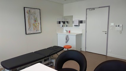 ADE Julie OSTEOPATHE D.O., Ostéopathe au Poinçonnet