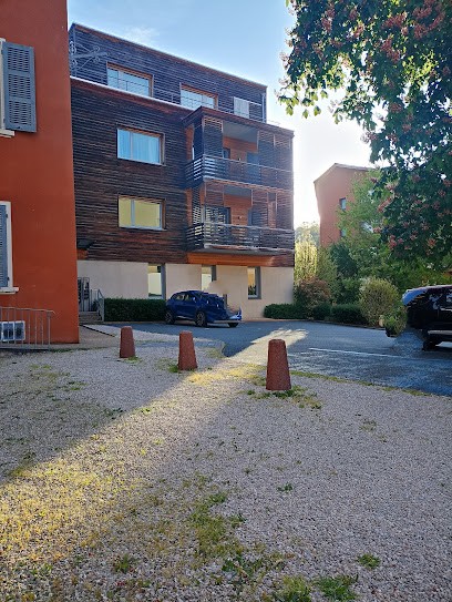 Daloz Joanny Ostéopathe D.O., Ostéopathe à L'Arbresle