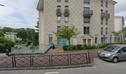 Sans Isaac, Ostéopathe à Saint-Germain-en-Laye