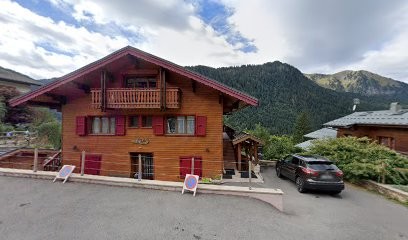 Marine Page - Ostéopathe Animalier, Ostéopathe à Châtel