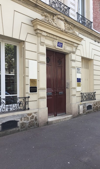 Laurent KROUM Ostéopathe D.O., Ostéopathe au Raincy