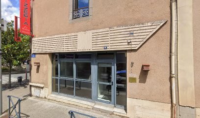 Navarro Olivia, Ostéopathe à Decazeville