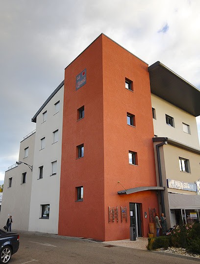 Ostéopathe Alès - Emma Sabatier, Ostéopathe à Alès