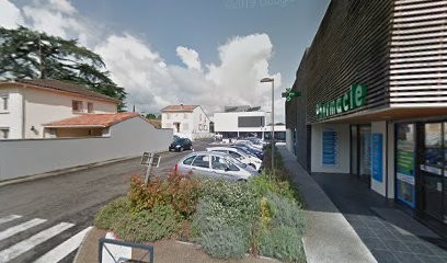 Géraldine Larroche Ostéopathe D.O., Ostéopathe à Nogaro