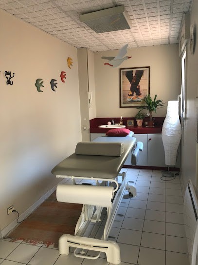 Clementine PALMI PLAZA, Ostéopathe à La Destrousse