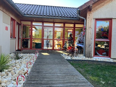 Amandine Barbeyrac Osteopathe à Vallon Pont D'Arc, Ostéopathe à Vallon-Pont-d'Arc