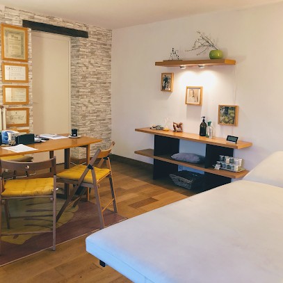 Dojo Equestre Cabinet Ostéopathie et Shiatsu, Ostéopathe à Muzy
