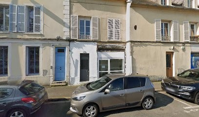 Julia Sainson, Ostéopathe à Meaux