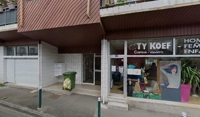 Gueroult Marie-Claire Helene Lucienne, Ostéopathe à Auray