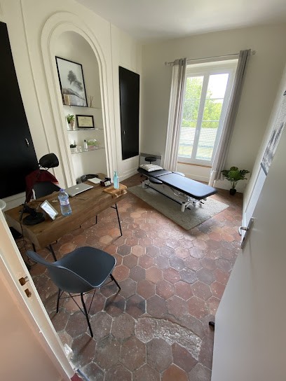 Charly GRUBSZTEJN, Ostéopathe à Fontenay-sur-Eure