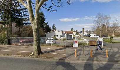 Laurie CERQUA - Ostéopathe / Kinésithérapeute, Ostéopathe à Mâcon