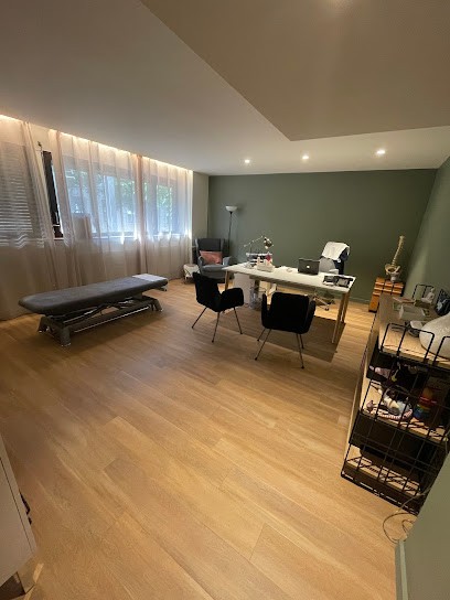 Agathe MORI Ostéopathe D.O. ST GENIS LAVAL(69) & ST ETIENNE (42), Ostéopathe à Saint-Genis-Laval