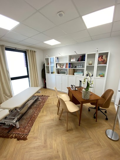 Ostéopathe D.O. Violette Corberand-Maurin, Ostéopathe à Sanilhac