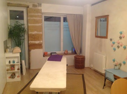 Nebout Aline, Ostéopathe à Rochetaillée-sur-Saône