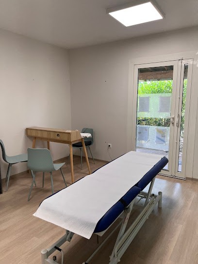 Anne-Charlotte GLEIZE D.O., Ostéopathe à Verquières