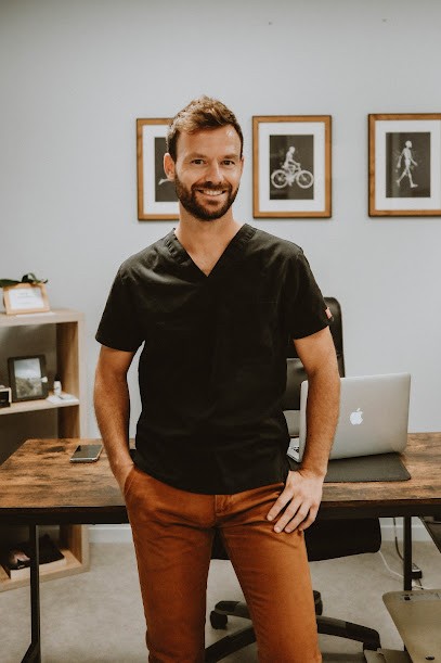 TRIDON MORGAN - SAVINEAU COLLINE OSTEOPATHE, Ostéopathe à Château-Gontier