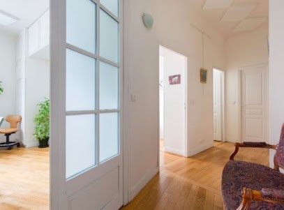 Sarra Naji OSTEOPATHE, Spécialiste En Drainage Lymphatique à Montigny Le Bretonneux Et Paris 16, Ostéopathe à Montigny-le-Bretonneux