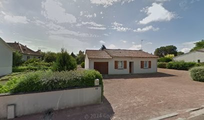 Margaux Tiradon, Ostéopathe à Saint-Jean-de-Sauves