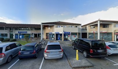 Lauroz Paoli Ingrid Delphine Aglaee, Ostéopathe à Claix