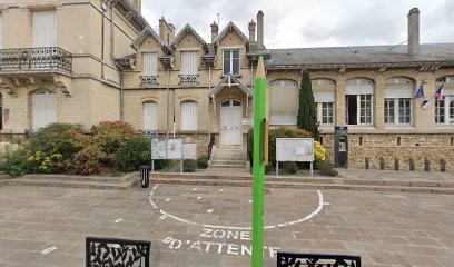 Ostéopathe D.O. - Consultations à Domicile - Félicien Trillot, Ostéopathe à Cergy