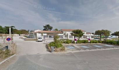 Antonin PICHOT Ostéopathe, Ostéopathe à La Couarde-sur-Mer