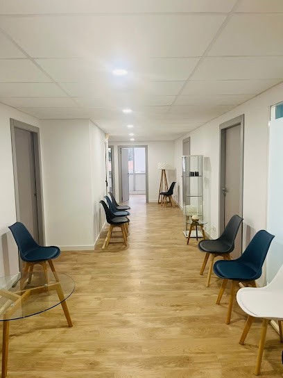 Perline BONROY - Ostéopathe DO, Ostéopathe au Cannet