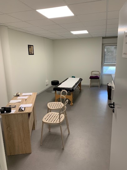 Jonathan PROUST - Ostéopathe, Ostéopathe à Lignières