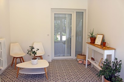 Katie D'Agostino Ostéopathe D.O., Ostéopathe à Roquefort-les-Pins