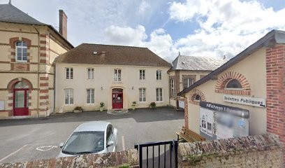 Julia BUREAU, Ostéopathe à Courtomer