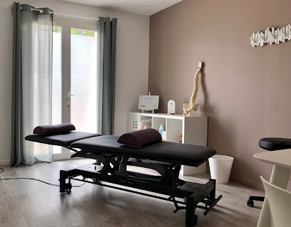 Marta PUENTE MUNOZ, Ostéopathe à Névian