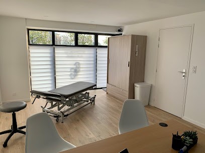 Clément Le Guénic Ostéopathe D.O, Ostéopathe à Étrelles