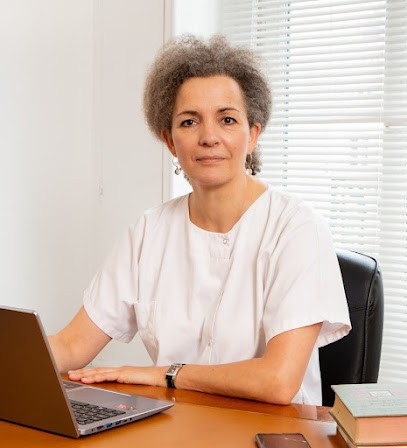 Monique ERBAULT Ostéopathe PARIS 4 Châtelet, Ostéopathe à Paris 04