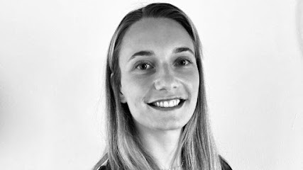 Margaux MEUNIER-BOSQUEZ - Ostéopathe à Vic Le Comte, Ostéopathe à Vic-le-Comte