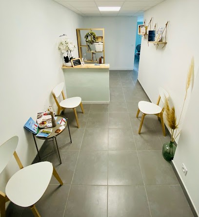 Marion COLLOMB Ostéopathe D.O., Ostéopathe à Venelles