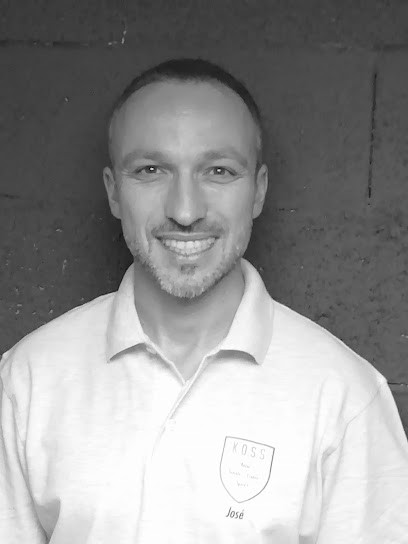 Mingam José, Ostéopathe à Ploudiry