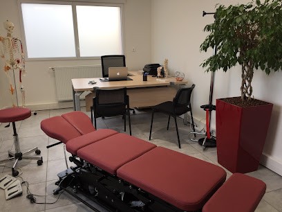 Thomas LETELLIER Ostéopathe Biomécanicien, Ostéopathe à La Ferté-Saint-Aubin