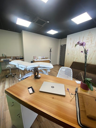 Camille Nadalin Ostéopathe, Espace Santé Les Sources Du Haut Plateau, Saint Bonnet Le Froid, Ostéopathe à Saint-Bonnet-le-Froid