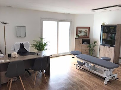 Julien Deschamps Ostéopathe D.O.F, Ostéopathe à Saint-Médard-en-Jalles