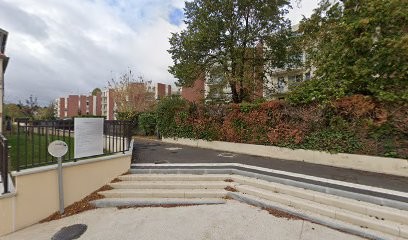 Ostéopathe D.O - Emma Wera, Ostéopathe à Verneuil-sur-Seine