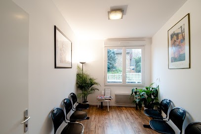 Hélène BROSSE, Ostéopathe à Palaiseau