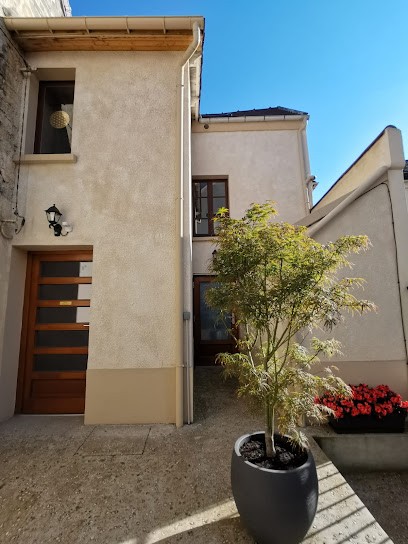 Léa GODARD Ostéopathe, Ostéopathe à Maisons-Laffitte